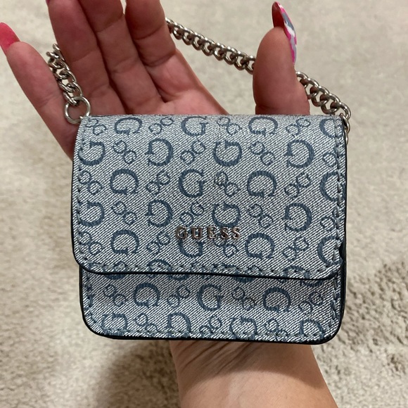 Super Cute Guess Mini - Picture 3 of 4